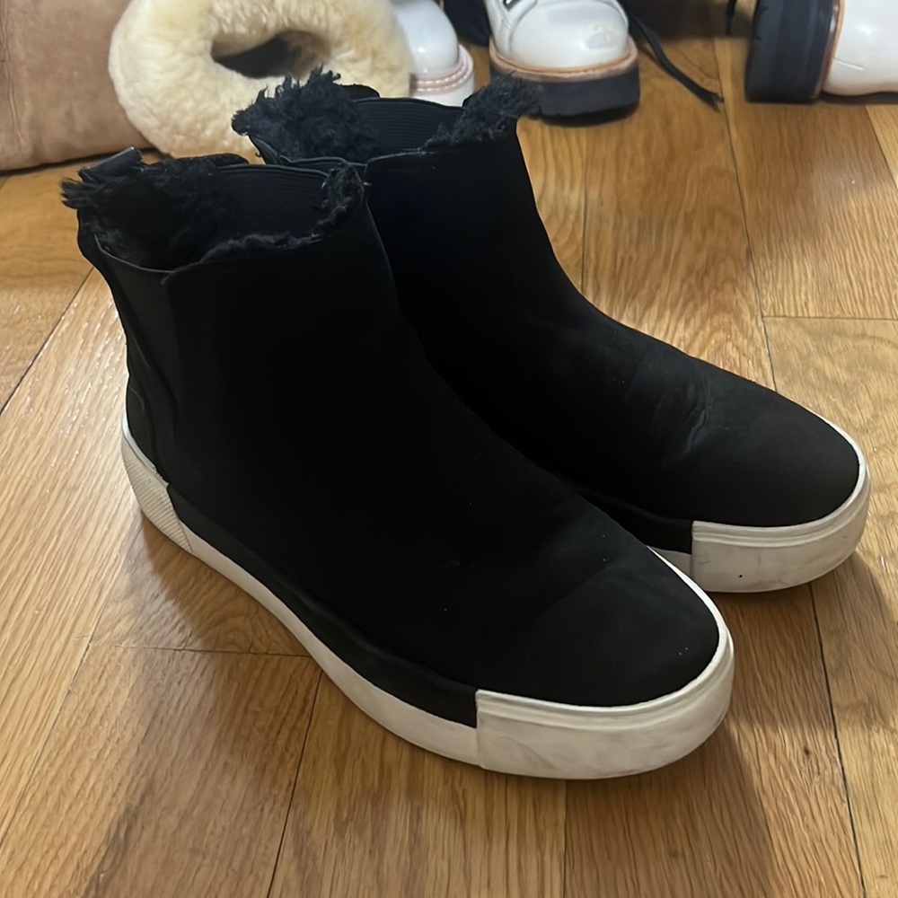 J slide water proof sneakers